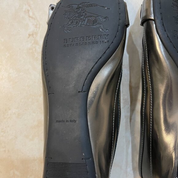 Women Burberry metallic flats with buckle - Picture 2 of 4